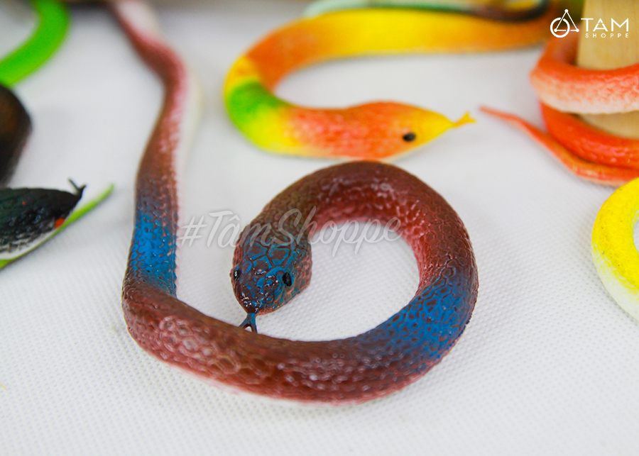 Con rắn cao su dẻo 70cm nhiều màu (rắn lục) TCV-RAN-01