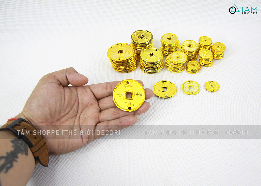 Mô hình đồng tiền vàng nhựa trang trí Tết nhiều cỡ PKHM-27