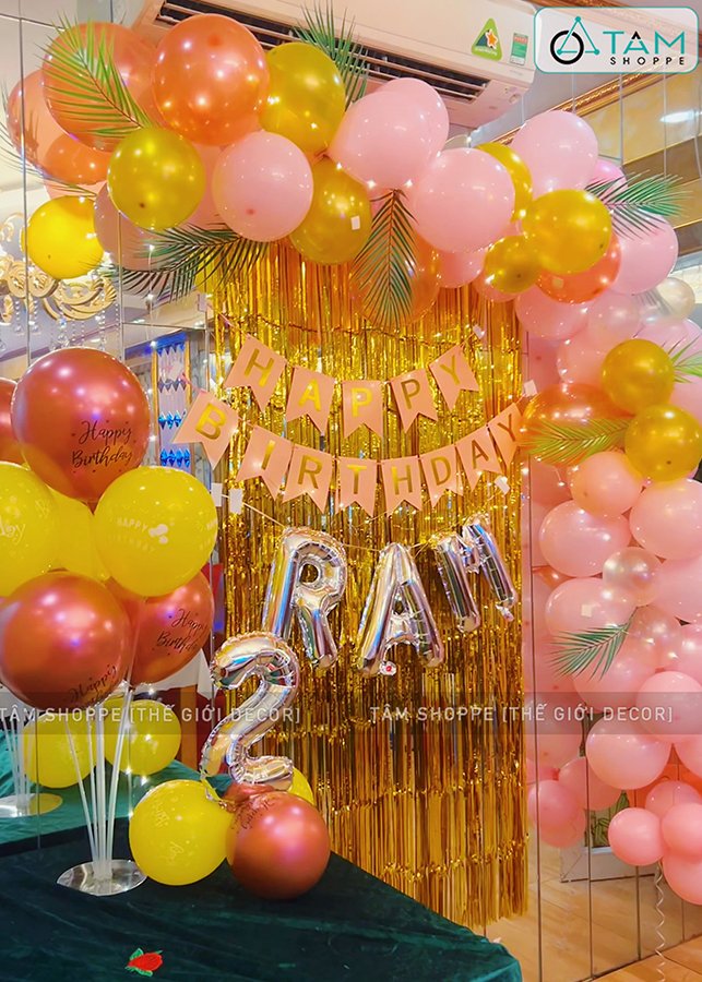 Set trang trí sinh nhật dây bóng tông hồng vàng lá dừa xanh SSNTS-01